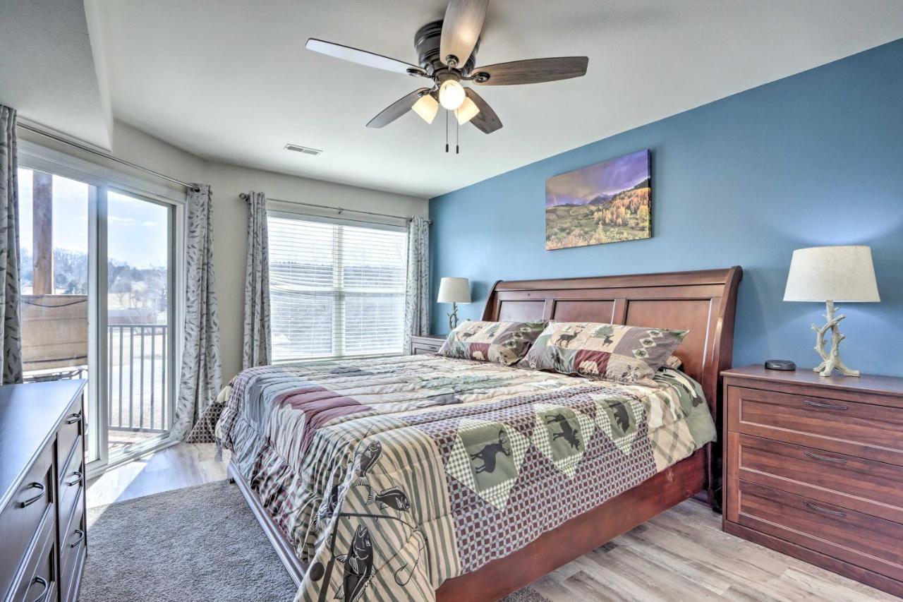 Step-Free Camdenton Condo With Boat Ramp, Dock, Slip Kültér fotó