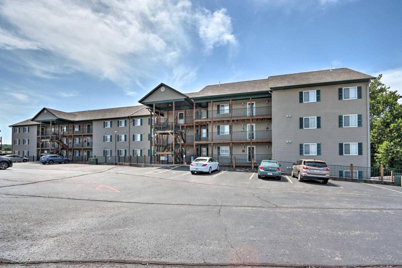 Step-Free Camdenton Condo With Boat Ramp, Dock, Slip Kültér fotó