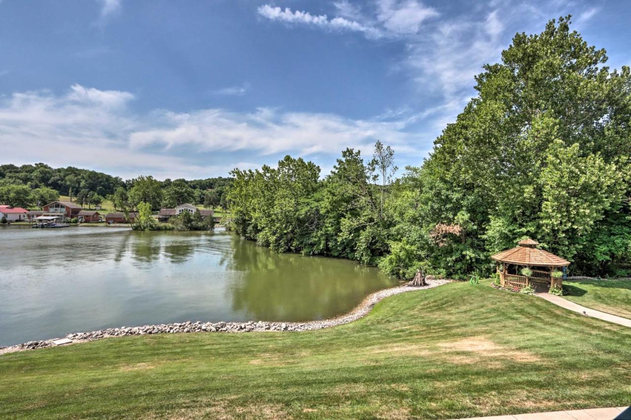 Step-Free Camdenton Condo With Boat Ramp, Dock, Slip Kültér fotó